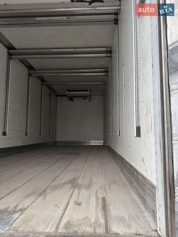 Рефрижератор Mercedes-Benz Axor 2012 в Львове