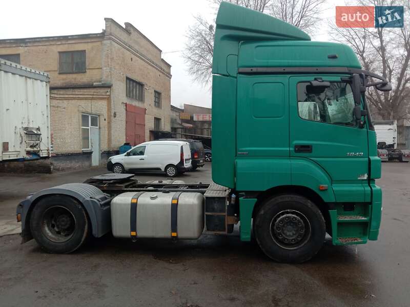 Тягач Mercedes-Benz Axor 2010 в Києві