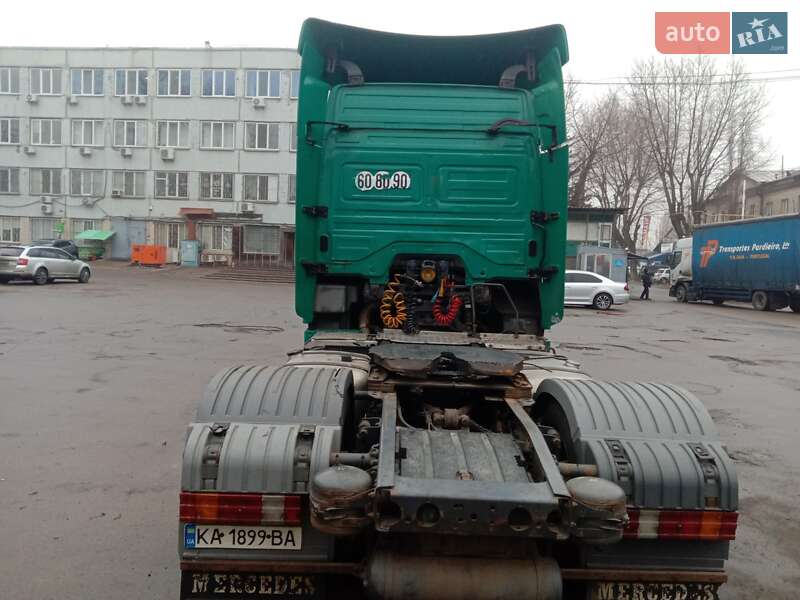 Тягач Mercedes-Benz Axor 2010 в Києві