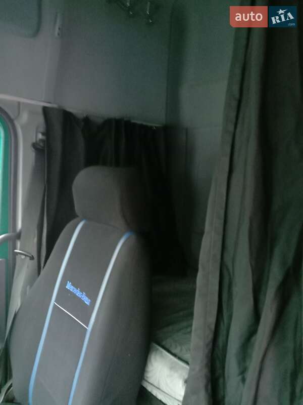 Тягач Mercedes-Benz Axor 2010 в Києві