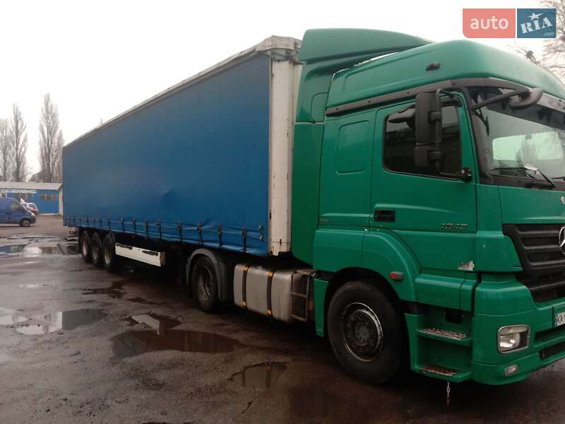 Тягач Mercedes-Benz Axor 2010 в Києві