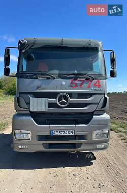 Тягач Mercedes-Benz Axor 2011 в 