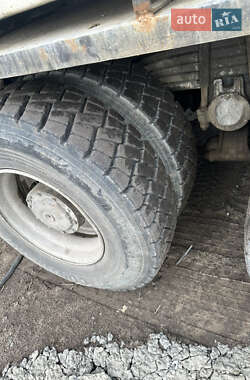 Бетононасос Mercedes-Benz Axor 2012 в 