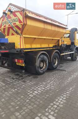 Пескоразбрасывающая машина Mercedes-Benz Axor 2012 в 