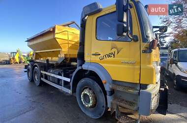 Пескоразбрасывающая машина Mercedes-Benz Axor 2012 в 