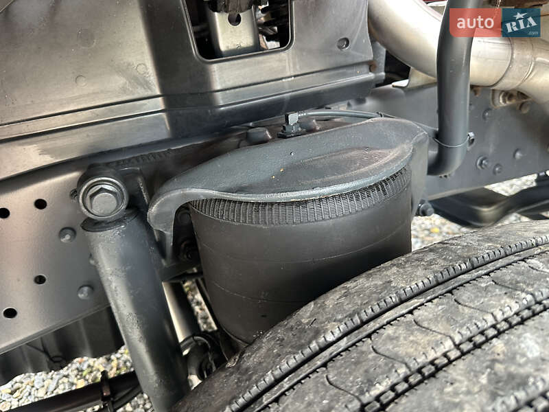 Грузовой фургон Mercedes-Benz Axor 2012 в Бучаче