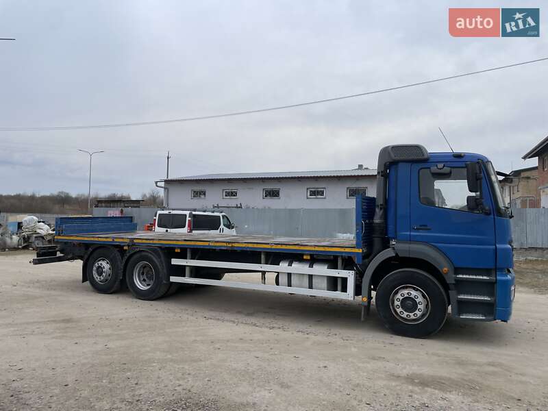 Кран-манипулятор Mercedes-Benz Axor 2006 в Львове
