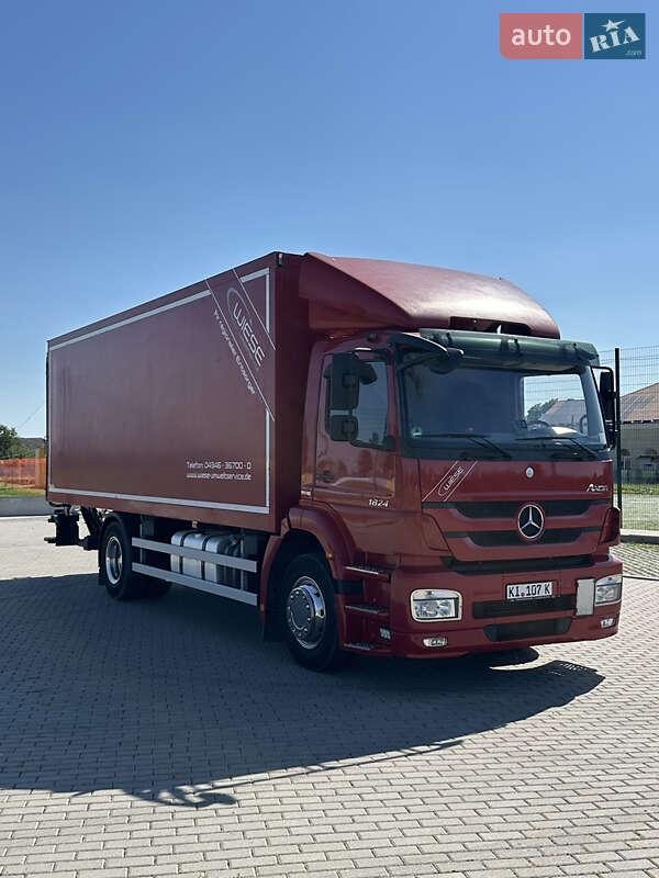 Вантажний фургон Mercedes-Benz Axor 2012 в Бучачі