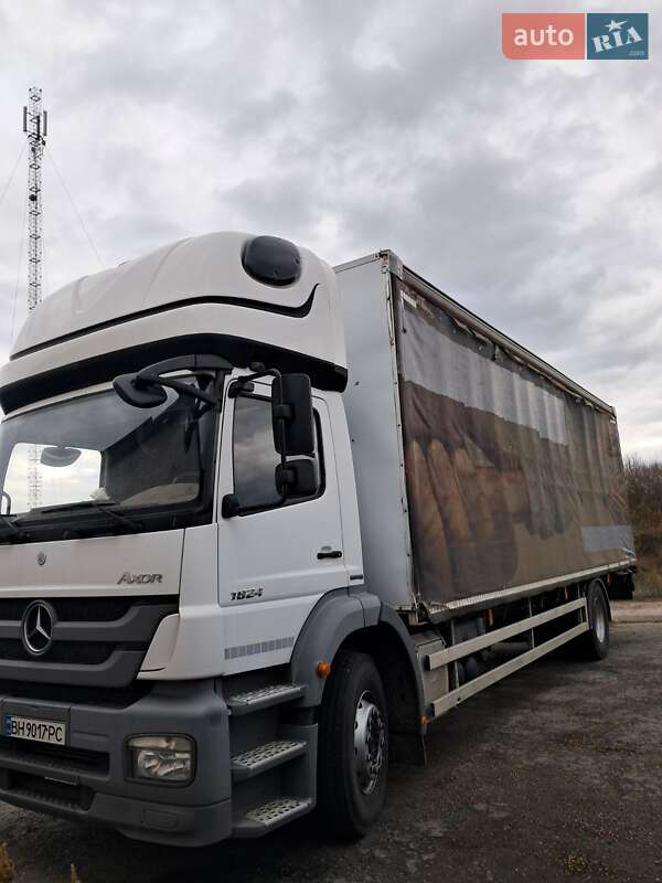 Грузовой фургон Mercedes-Benz Axor 2012 в Каневе фото Грузовой фургон Mercedes-Benz Axor 2012 в Каневе