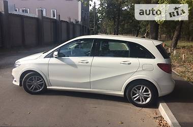 Хэтчбек Mercedes-Benz B-Class 2014 в Киеве