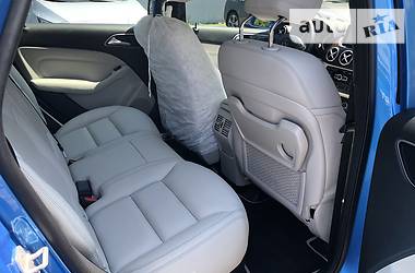 Хетчбек Mercedes-Benz B-Class 2014 в 