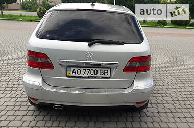 Хетчбек Mercedes-Benz B-Class 2010 в 