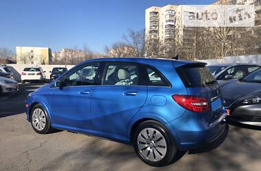 Хетчбек Mercedes-Benz B-Class 2014 в 