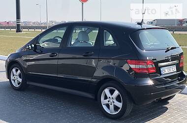 Хетчбек Mercedes-Benz B-Class 2008 в 