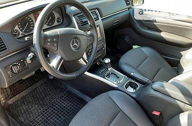 Хетчбек Mercedes-Benz B-Class 2010 в 