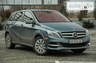 Хэтчбек Mercedes-Benz B-Class 2014 в Днепре