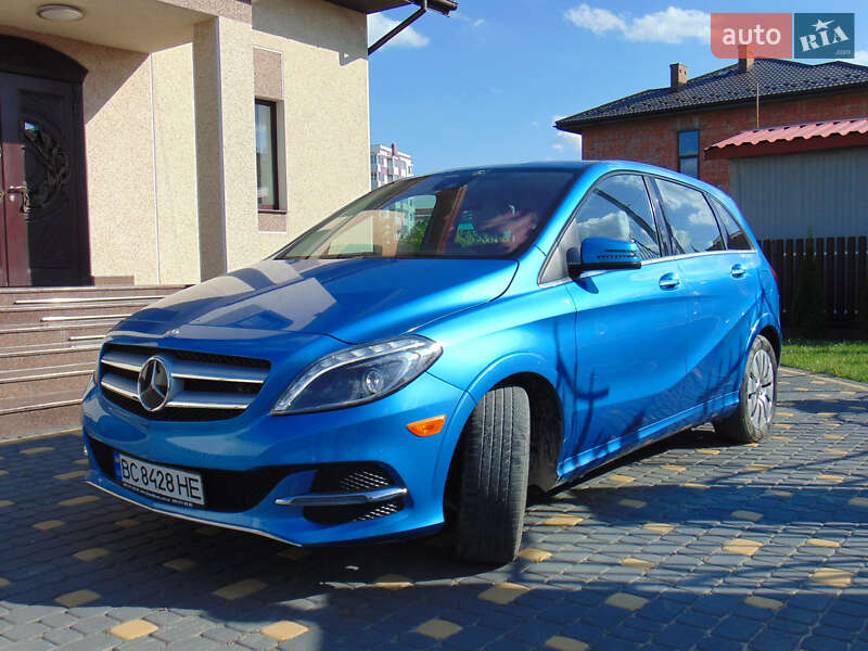 Хэтчбек Mercedes-Benz B-Class 2014 в Новояворовске