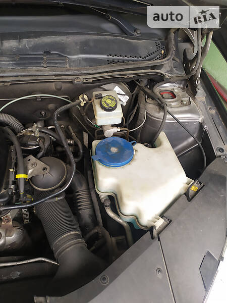 Універсал Mercedes-Benz B-Class 2011 в Миколаєві