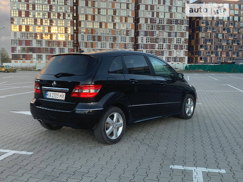 Хэтчбек Mercedes-Benz B-Class 2010 в Киеве