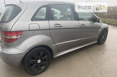 Хэтчбек Mercedes-Benz B-Class 2007 в 