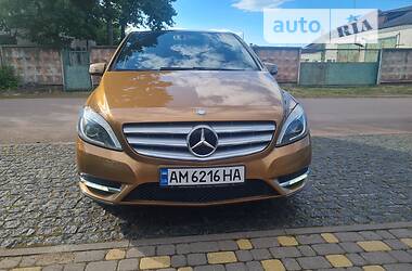 Минивэн Mercedes-Benz B-Class 2012 в Коростене