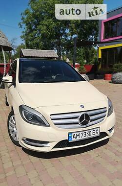 Хетчбек Mercedes-Benz B-Class 2014 в Коростені