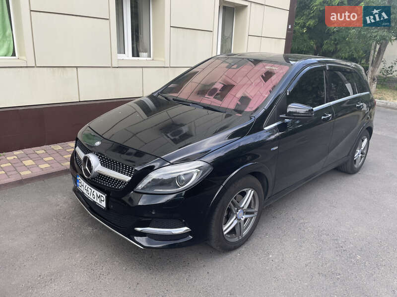 Хэтчбек Mercedes-Benz B-Class 2015 в Черноморске