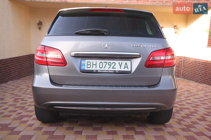 Хэтчбек Mercedes-Benz B-Class 2014 в Одессе