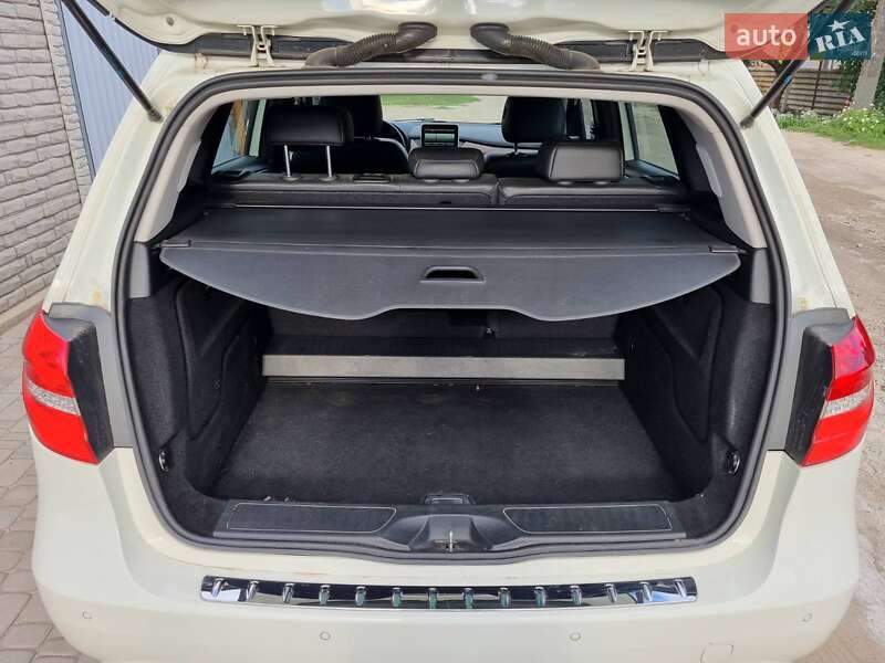 Хэтчбек Mercedes-Benz B-Class 2014 в Львове