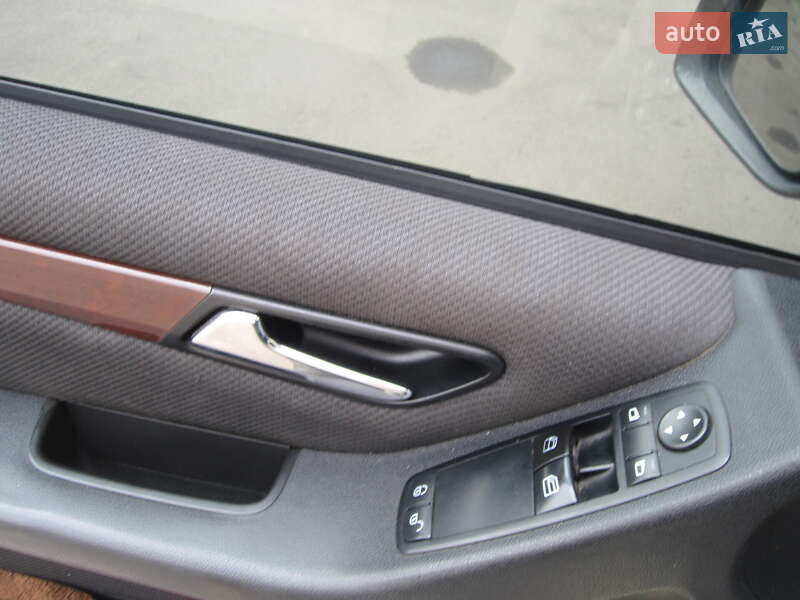 Хэтчбек Mercedes-Benz B-Class 2010 в Одессе