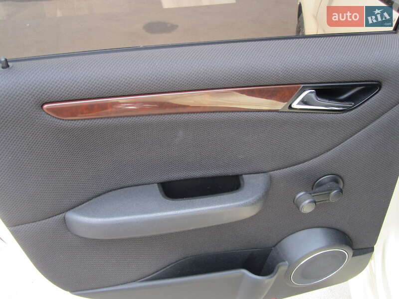 Хэтчбек Mercedes-Benz B-Class 2010 в Одессе