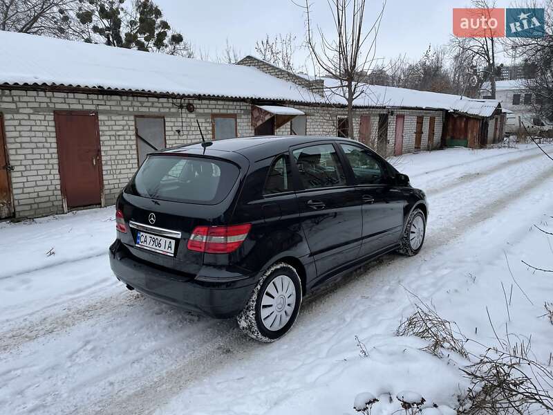 Хэтчбек Mercedes-Benz B-Class 2010 в Черкассах