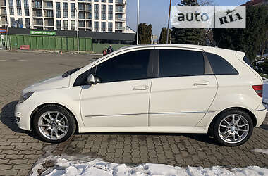 Хетчбек Mercedes-Benz B-Class 2010 в Ужгороді