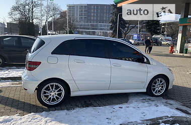 Хетчбек Mercedes-Benz B-Class 2010 в Ужгороді