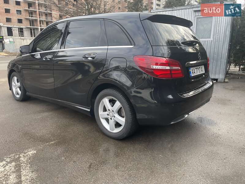 Хэтчбек Mercedes-Benz B-Class 2015 в Киеве