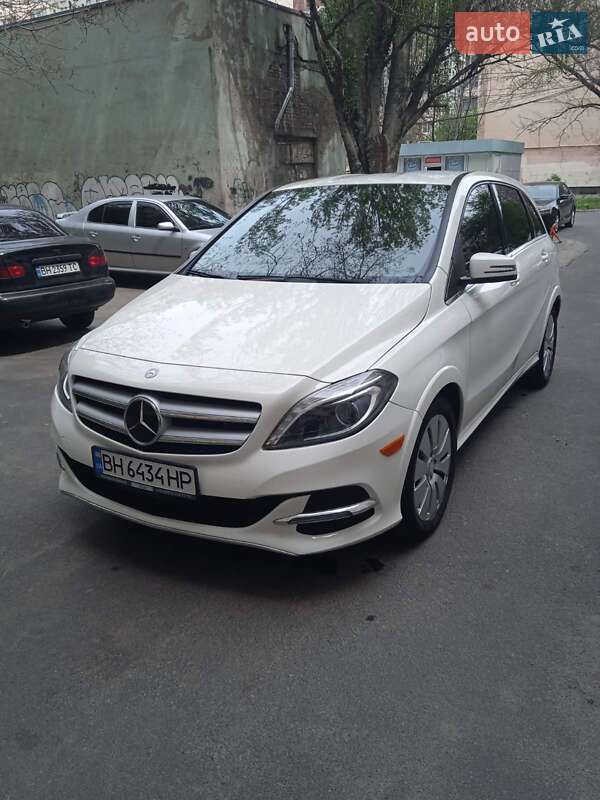 Mercedes-Benz B-Class 2014