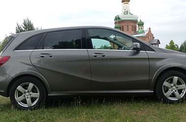 Хэтчбек Mercedes-Benz B-Class 2015 в 