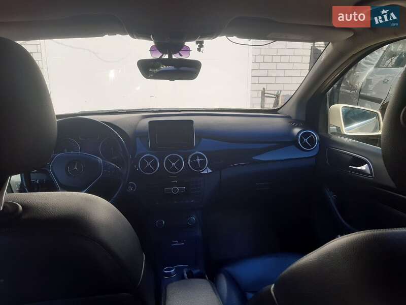 Хетчбек Mercedes-Benz B-Class 2014 в Дніпрі