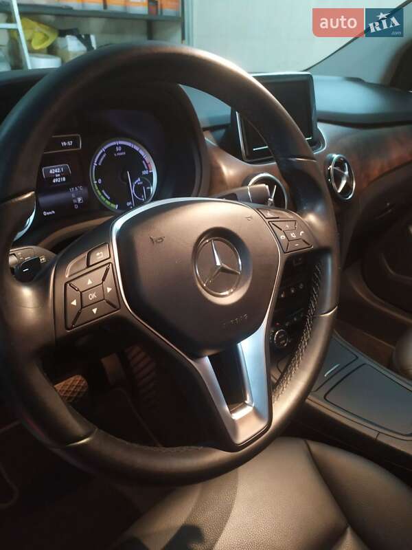 Хэтчбек Mercedes-Benz B-Class 2014 в Луцке