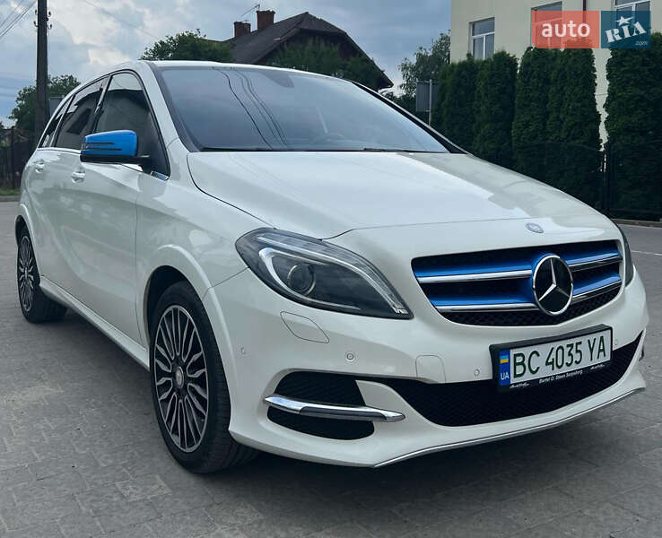 Хетчбек Mercedes-Benz B-Class 2016 в Львові