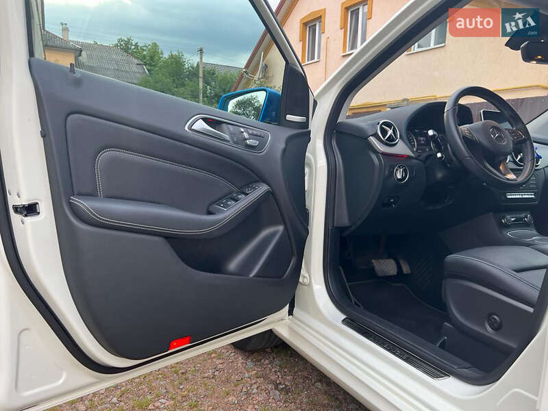 Хетчбек Mercedes-Benz B-Class 2016 в Львові
