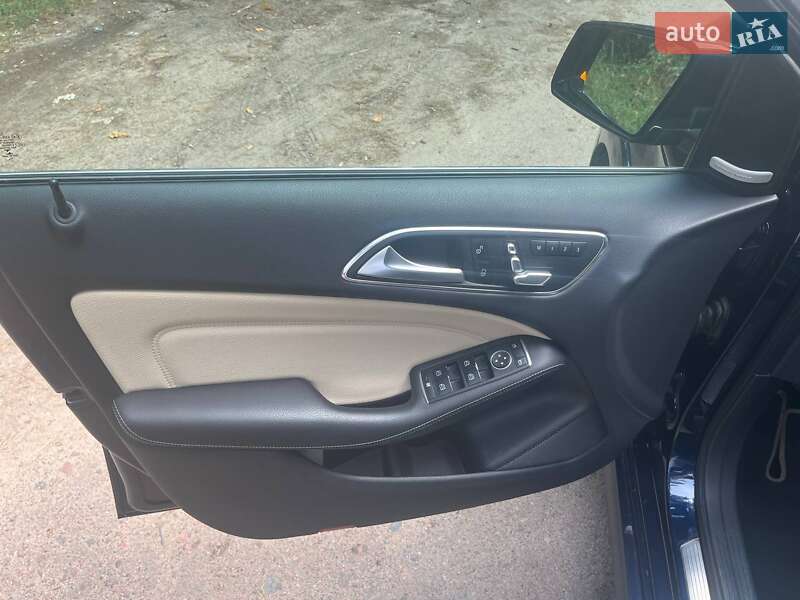 Хэтчбек Mercedes-Benz B-Class 2017 в Кропивницком