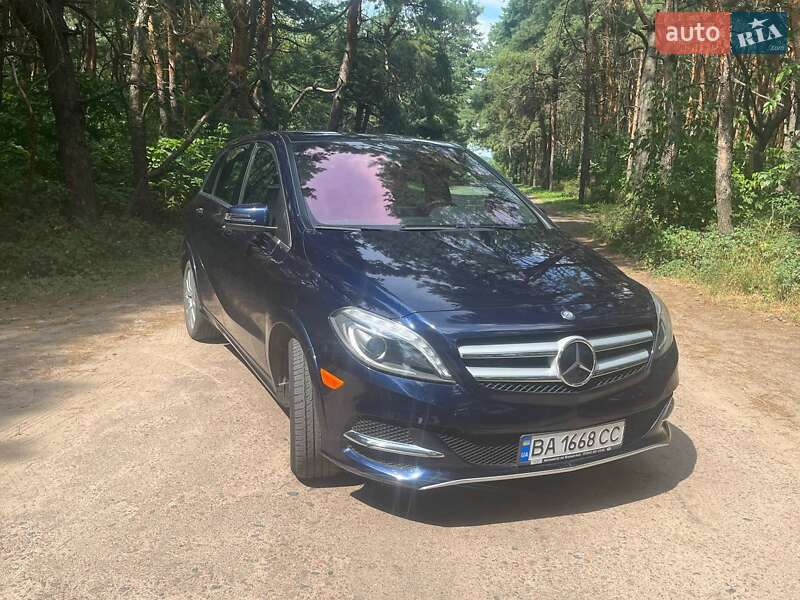 Хэтчбек Mercedes-Benz B-Class 2017 в Кропивницком