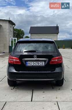 Хэтчбек Mercedes-Benz B-Class 2014 в 