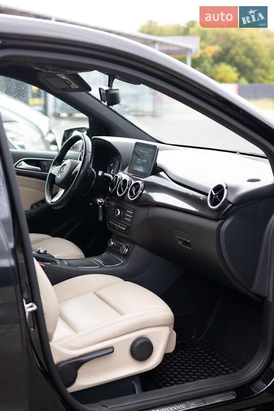Хэтчбек Mercedes-Benz B-Class 2017 в Луцке