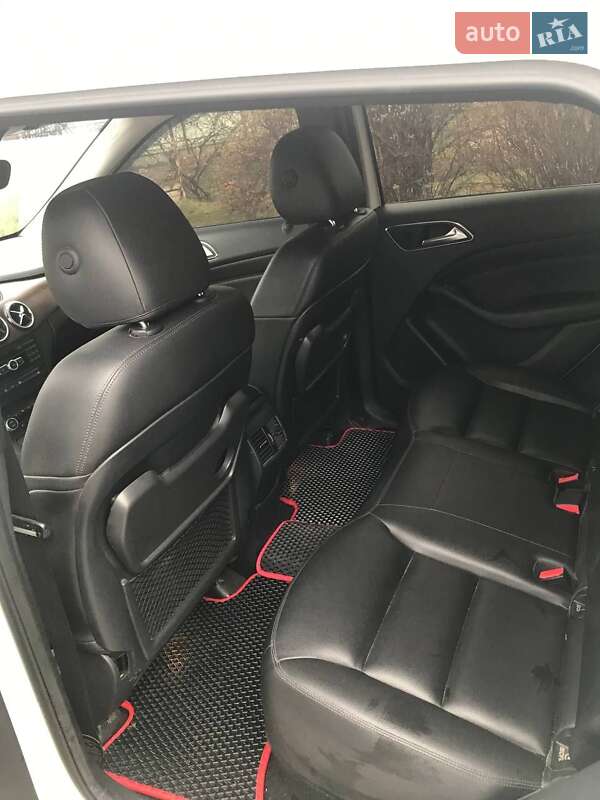 Хэтчбек Mercedes-Benz B-Class 2014 в Ахтырке