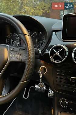 Хэтчбек Mercedes-Benz B-Class 2012 в Днепре