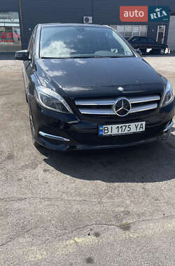 Хэтчбек Mercedes-Benz B-Class 2016 в 