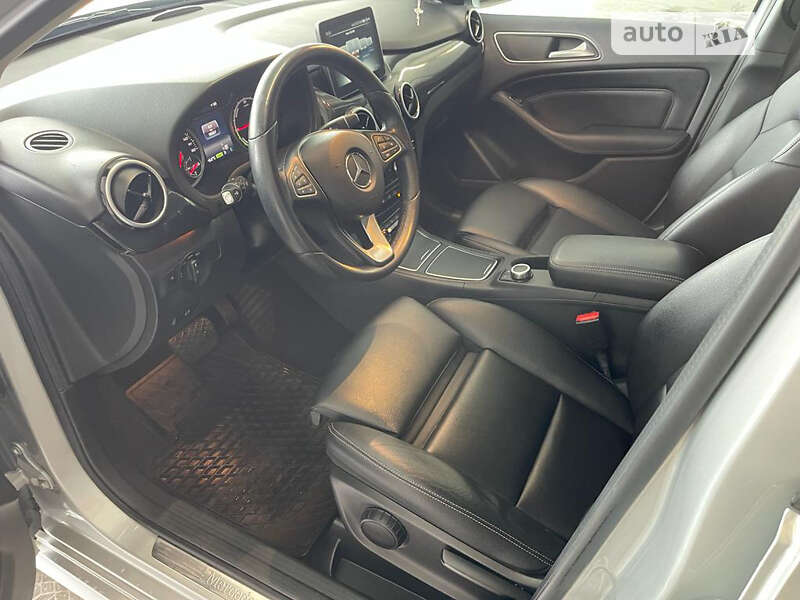 Хетчбек Mercedes-Benz B-Class 2016 в Львові