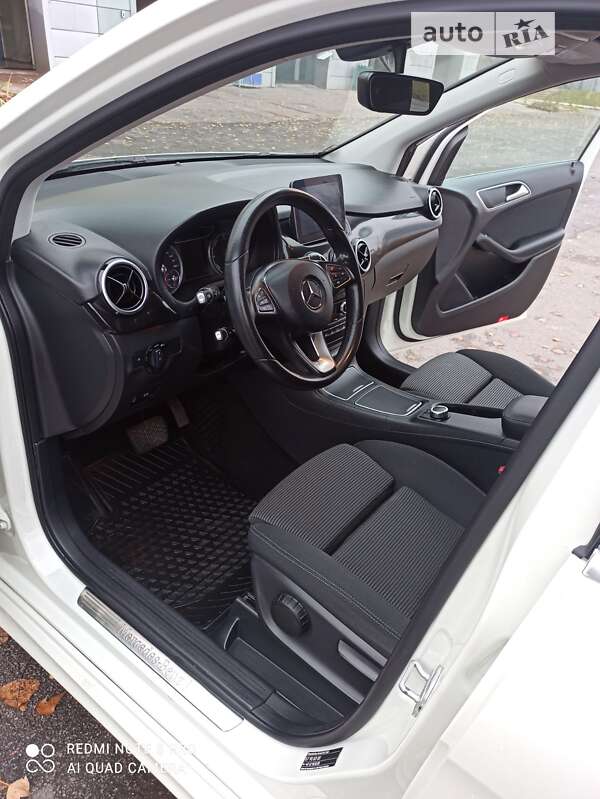 Хетчбек Mercedes-Benz B-Class 2016 в Дніпрі фото 11 Хетчбек Mercedes-Benz B-Class 2016 в Дніпрі